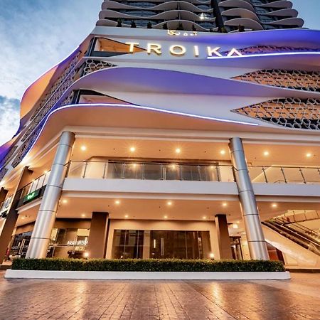 Golden Troika Kota Bharu - 2 Bedrooms Bagian luar foto