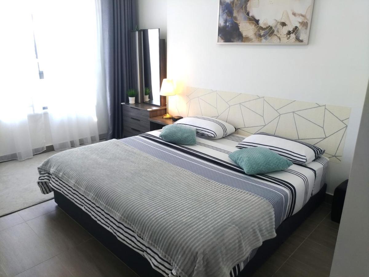 Golden Troika Kota Bharu - 2 Bedrooms Bagian luar foto